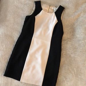 Sleeveless corporate dress